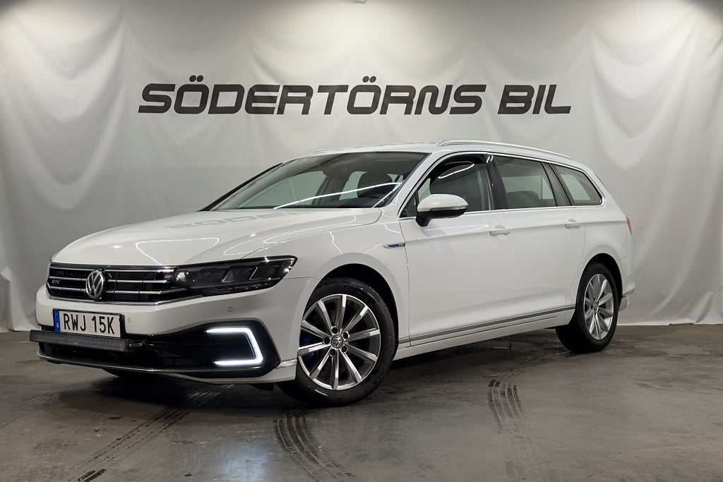 Volkswagen Passat GTE 1.4 TSI DRAG KAMERA GPS CARPLAY 1 BRUKARE MOMSBIL