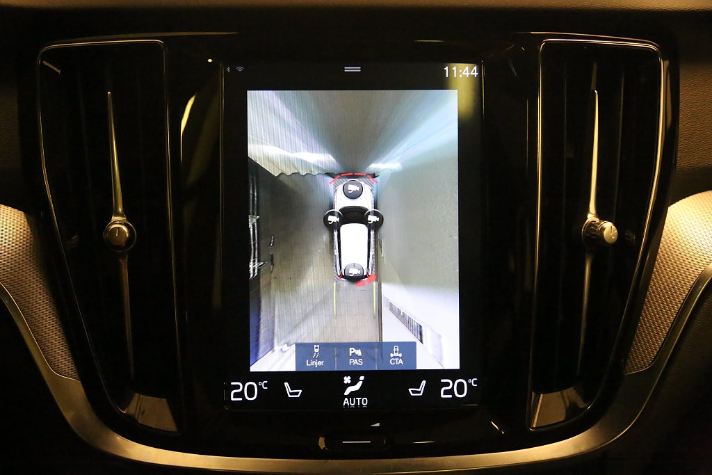 Volvo V60 T5 250hk R-Design Aut 360° Kamera I Head up I Panorama 2019