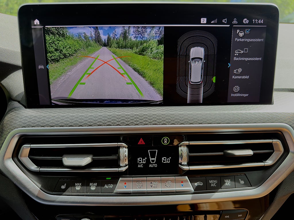 BMW X3 xDrive30e M Sport|Drag|Värmare|CarPlay|B-kamera|Cockpit