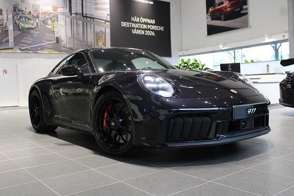 Porsche 911 Carrera CARRERA 4 GTS