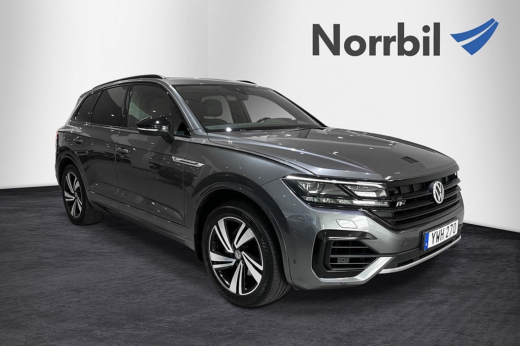 Volkswagen Touareg V6 TDI 286hk R-Line Black Drag/värmare/MOMS