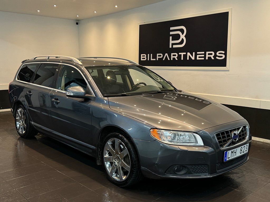 Volvo V70 D5 Geartronic Summum-Drag-1ägare-185hk-Euro 4