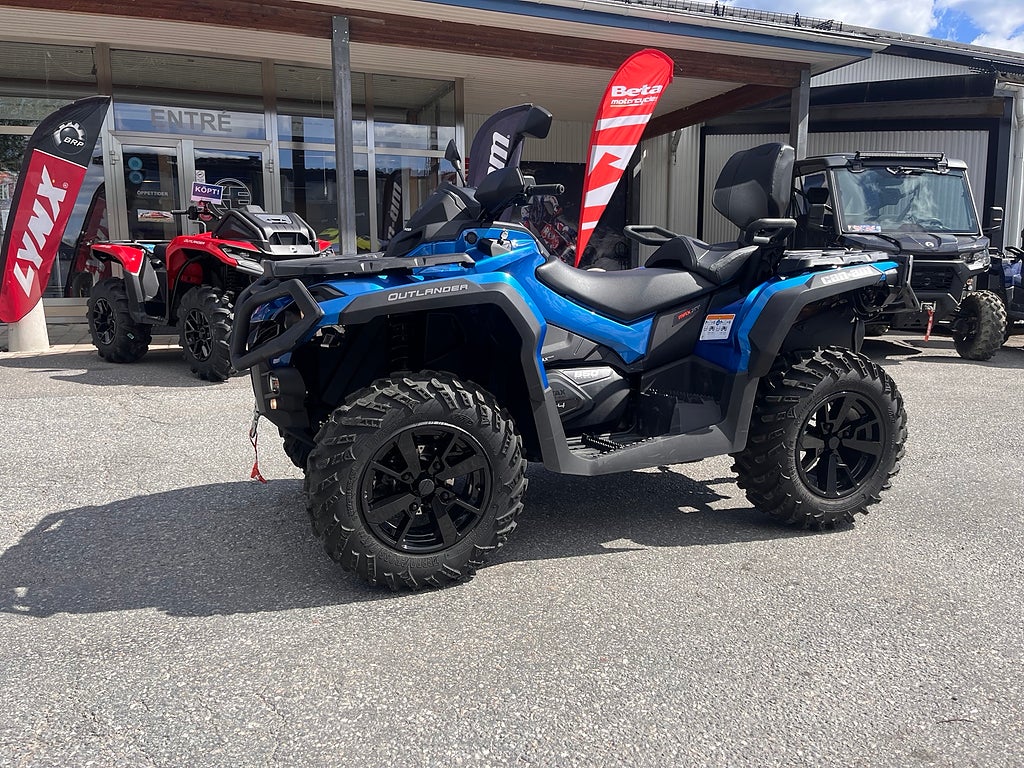 Can-Am Outlander 650 MAX XT  