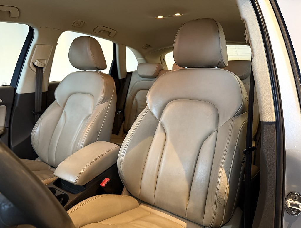 Audi Q5 2.0 TDI DPF quattro S Tronic Design SKINN P-SEN 2-ÄGARE