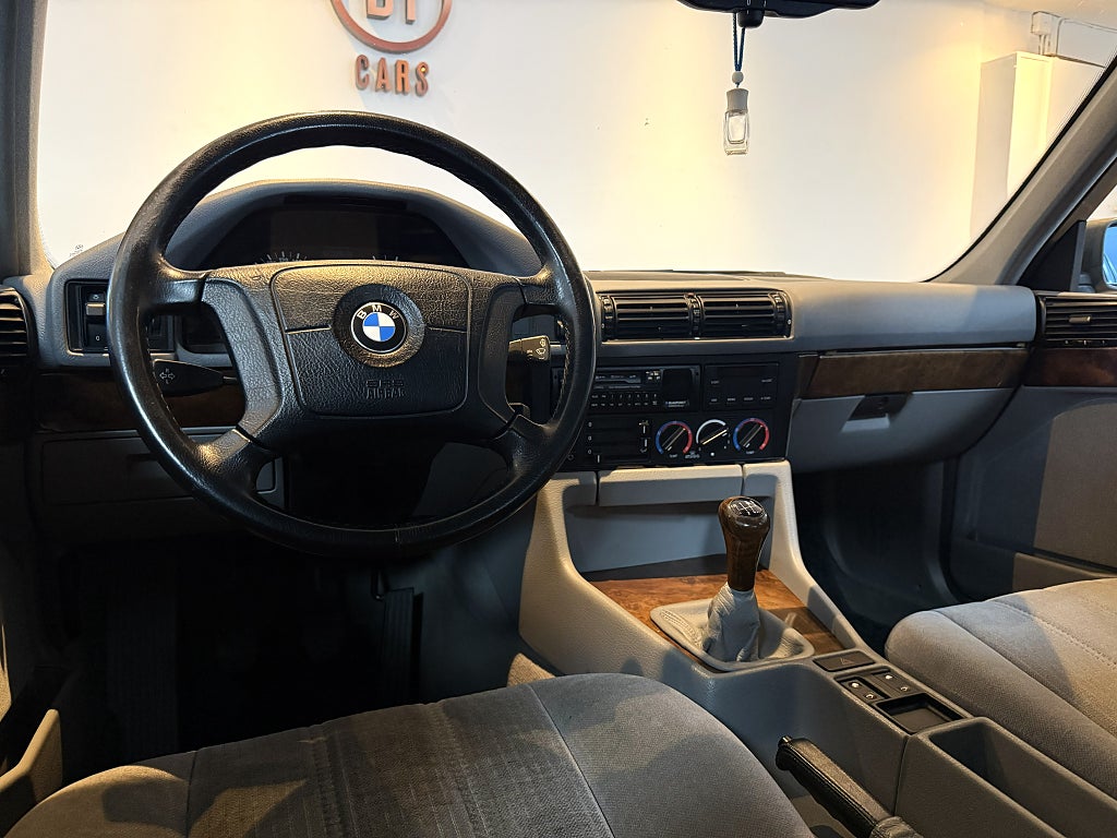BMW 518 i Sedan 115HK 5-VÄXLAD BESIKTIGAD LÅGMIL