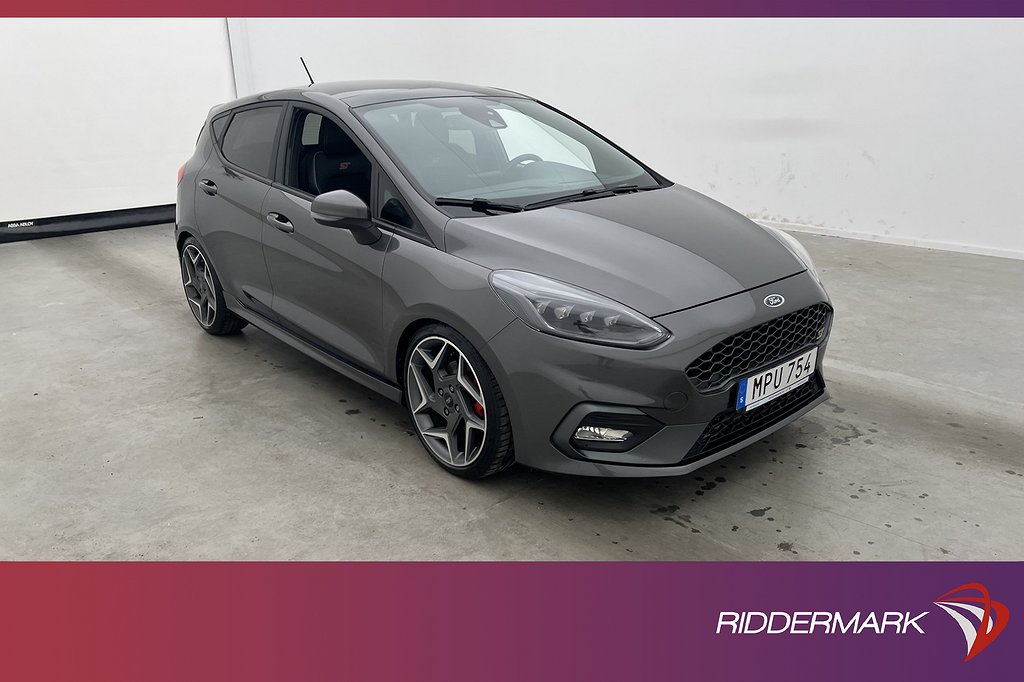 Ford Fiesta ST B&O Pano Recaro Navi Rattvärme Välservad