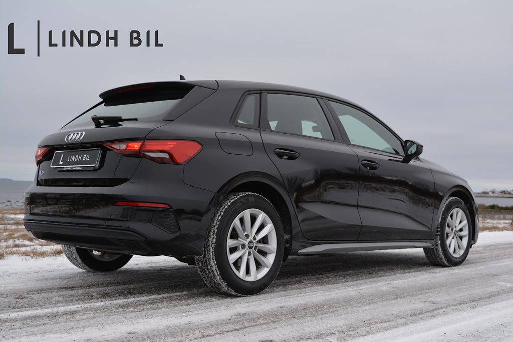 Audi A3 SPORTBACK MHEV 35TFSI S TRONIC 150HK COMFORT PARKSYSTEM