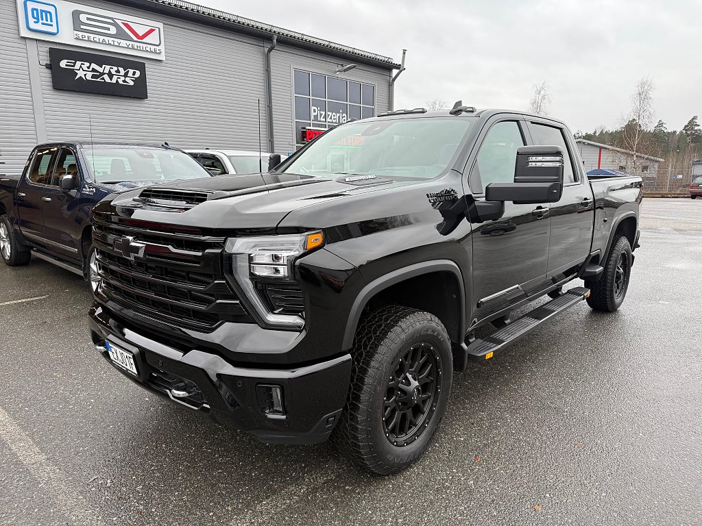 Chevrolet Silverado 2500  High Country Black Edition, Omg lev!