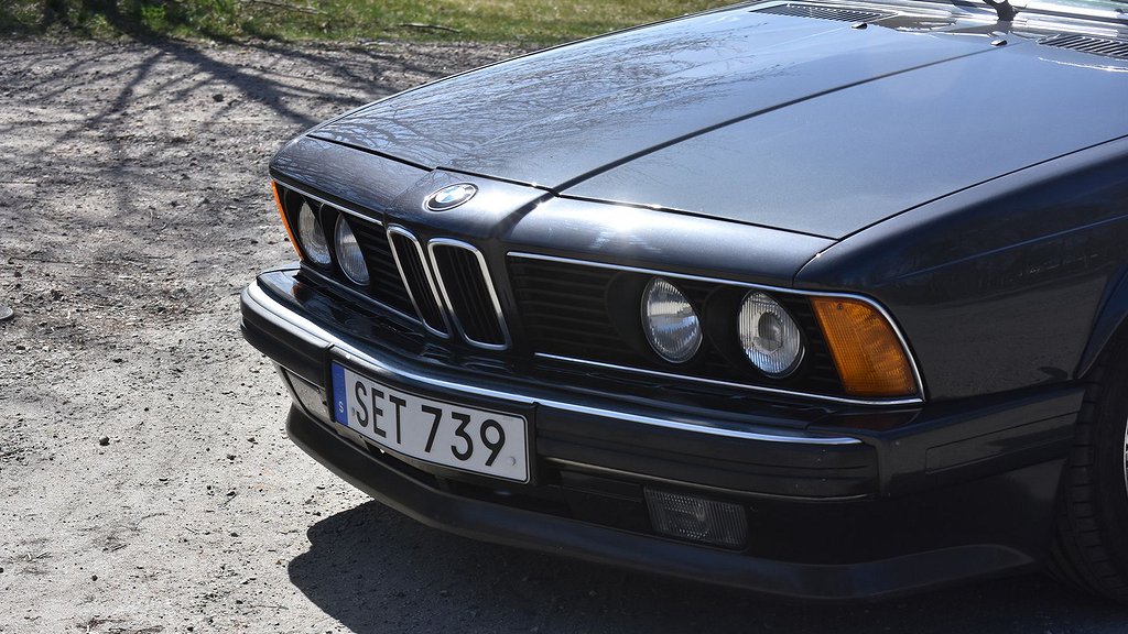 BMW 635 CSi importerades från Tyskland år 2001. Foto: Bilweb Auctions