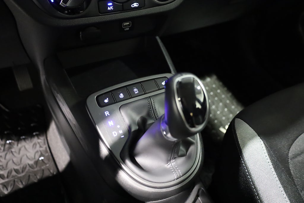 Hyundai i10 1.0 blue AUT Essential CarPlay Rattvärme Leasbar 2022