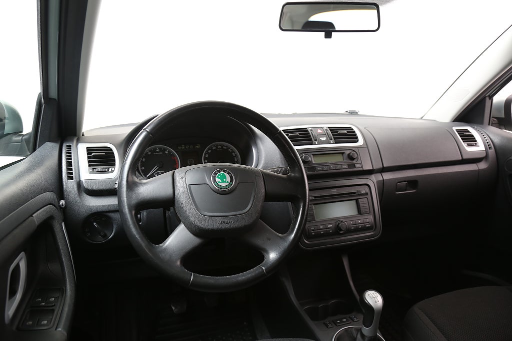 Skoda Fabia 1,2 69hk Kombi l 5812mil l Nybesikt l 1ägare 2010