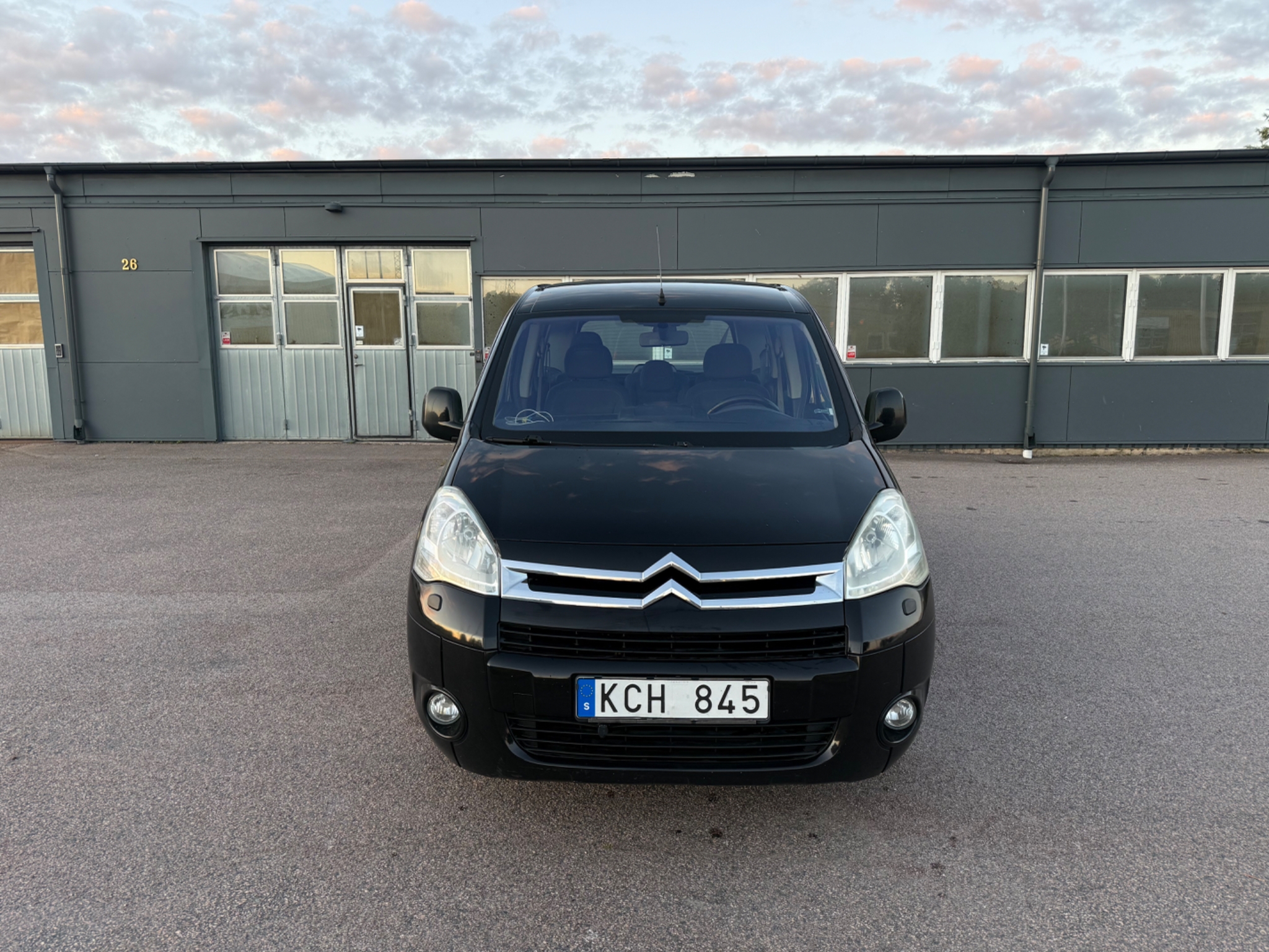 Citroen Berlingo Kombi 1.6i Euro 4 2011, bild 2/49