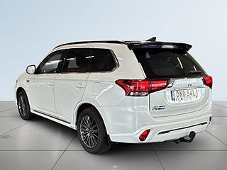Mitsubishi Outlander PHEV CVTS-Edition S&V/Drag/360Kamera/Mvärm/Navi/Keyless – bild 5