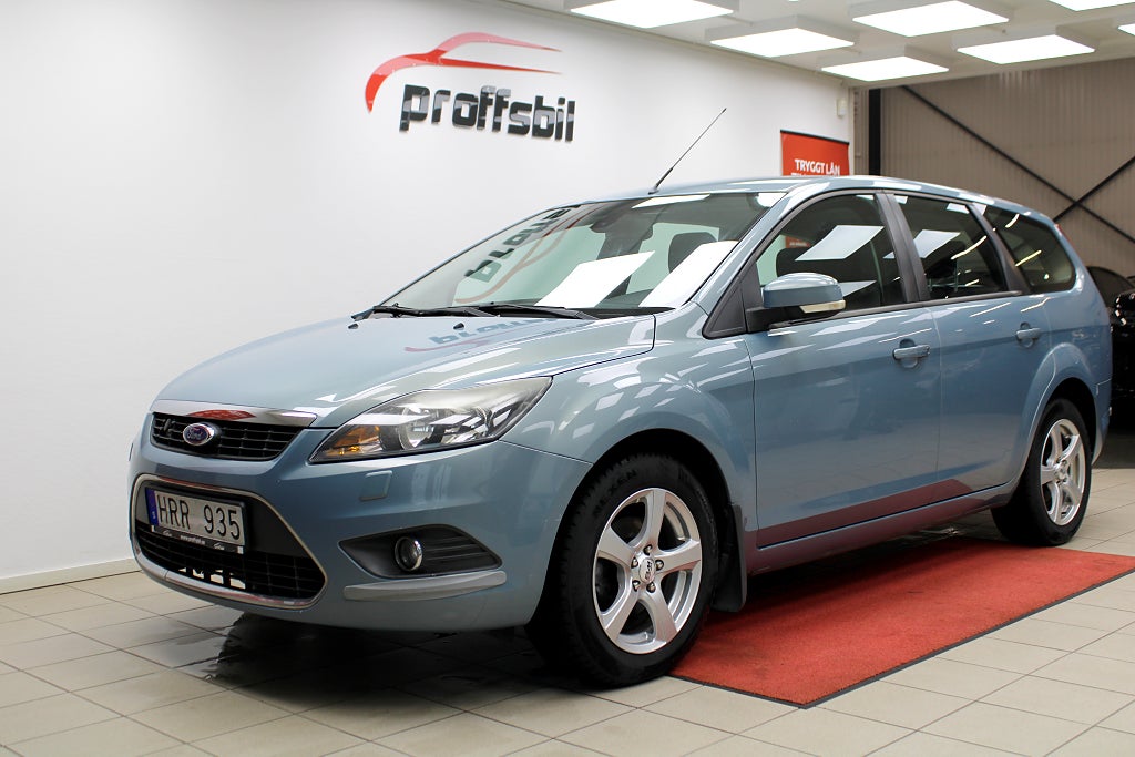 Ford Focus Kombi 1.8 Flexifuel Titanium Euro 4-Nyservad