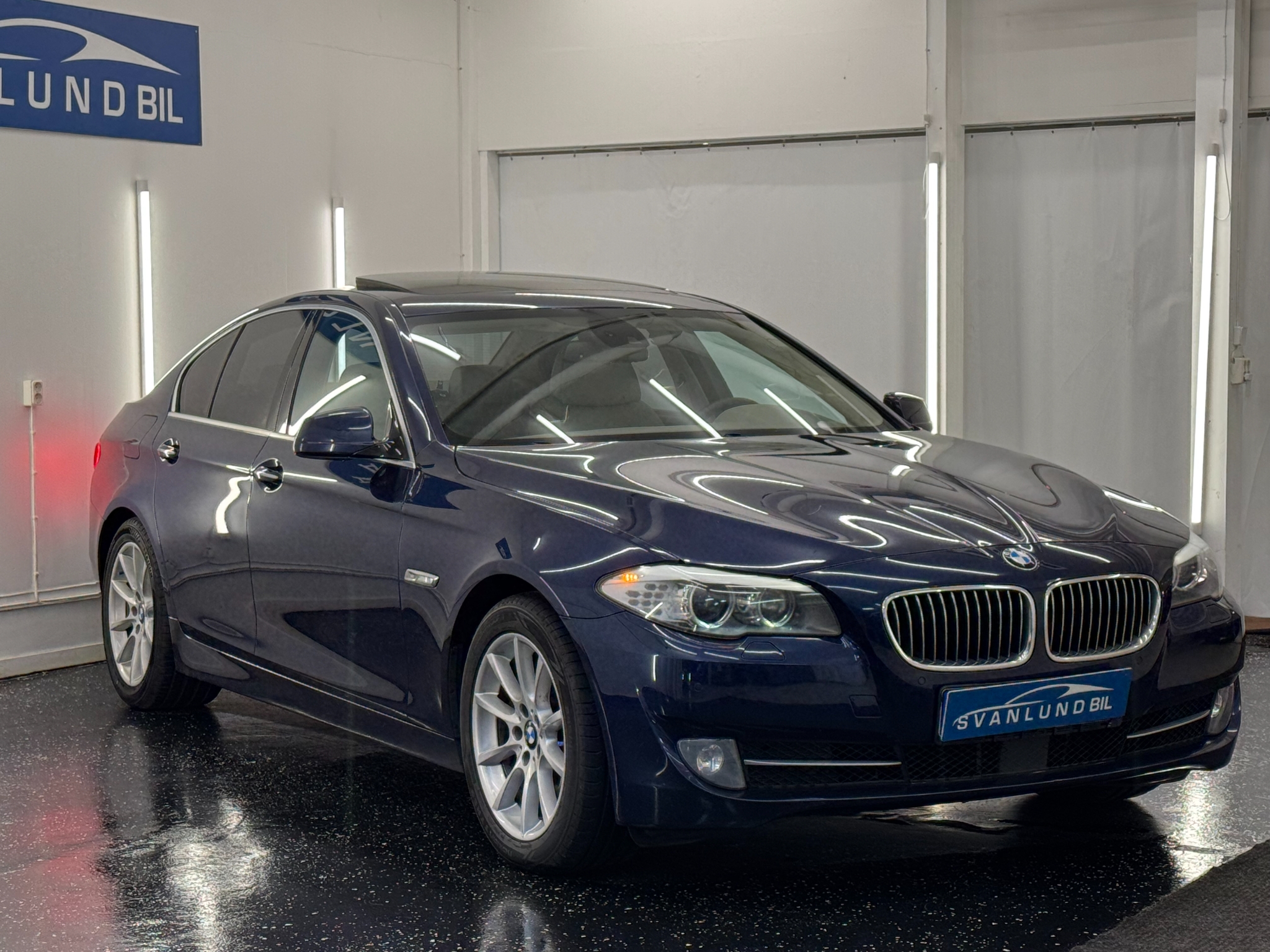 BMW 535 d Sedan / Taklucka 2011, kuva 3/53