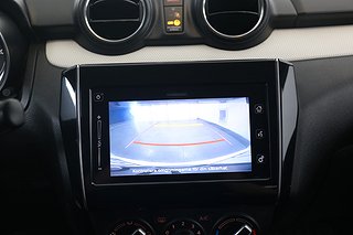Halvkombi Suzuki Swift 13 av 17