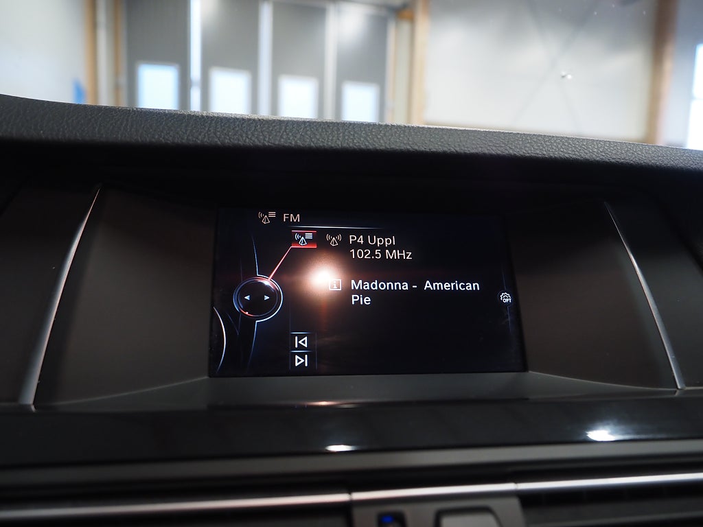 BMW 520d xDrive Touring Steptronic M-Ratt Skinn Dragkrok PDC