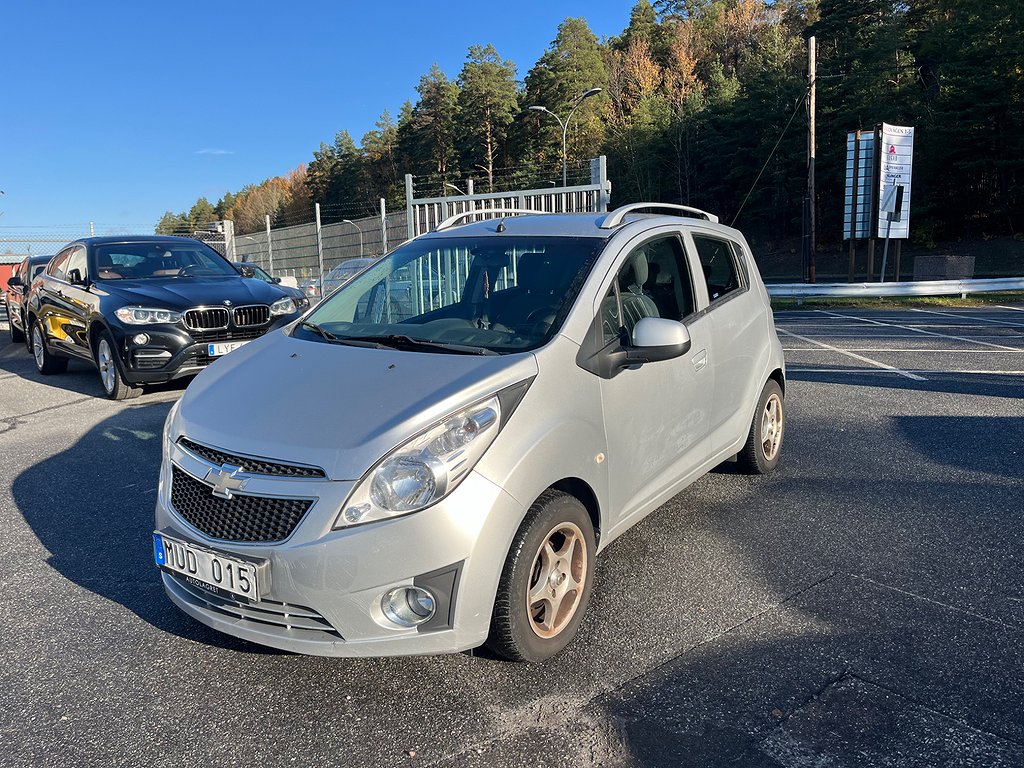 Chevrolet Spark 1.0 68hk Manuell Årsskatt endast 514 kr