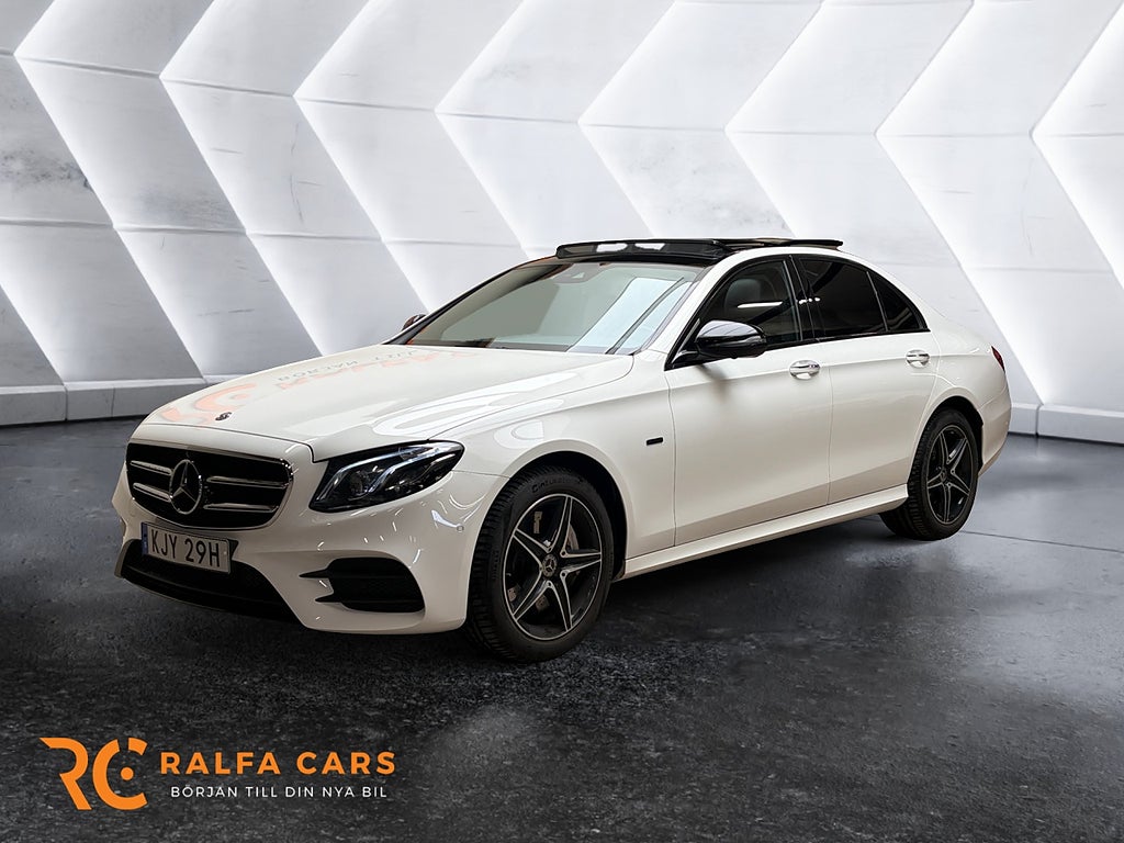 Mercedes-Benz E 300 de PLUG-IN AMG Line Pano 360 Burmester