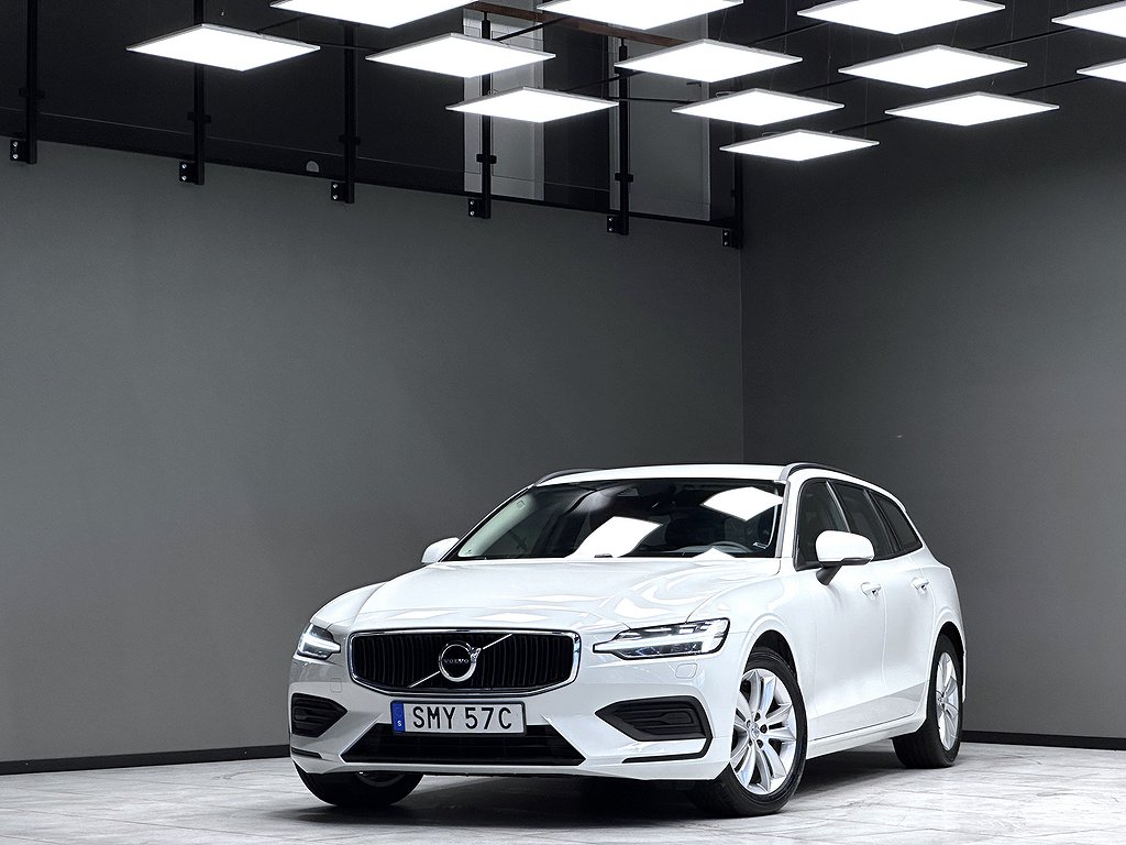 Volvo V60 D4 AWD Advanced Edition / Navi / VOC