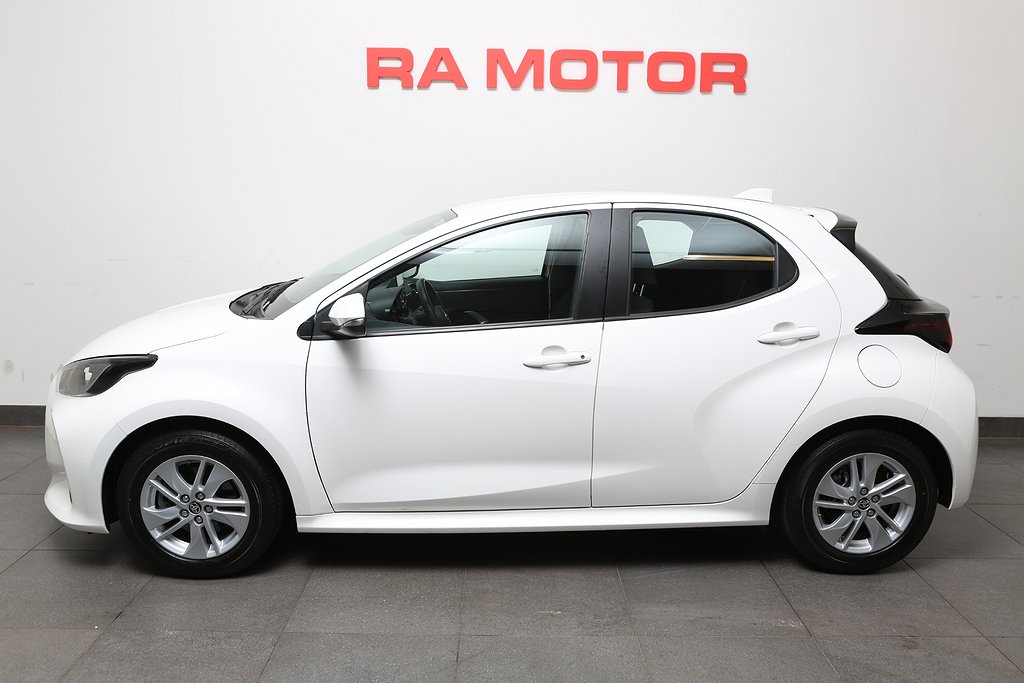 Toyota Yaris 1,5 Hybrid Active Aut 5D Kamera Leasbar 2023