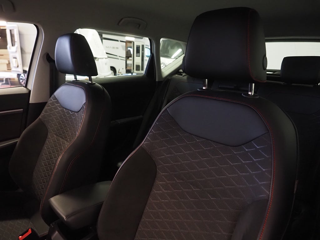 Seat Ateca 2.0 TDI 4Drive FR Cockpit Drag Navi D-Värm B-Kam 2021