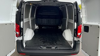 Transportbil - Skåp Mercedes-Benz Vito 15 av 20
