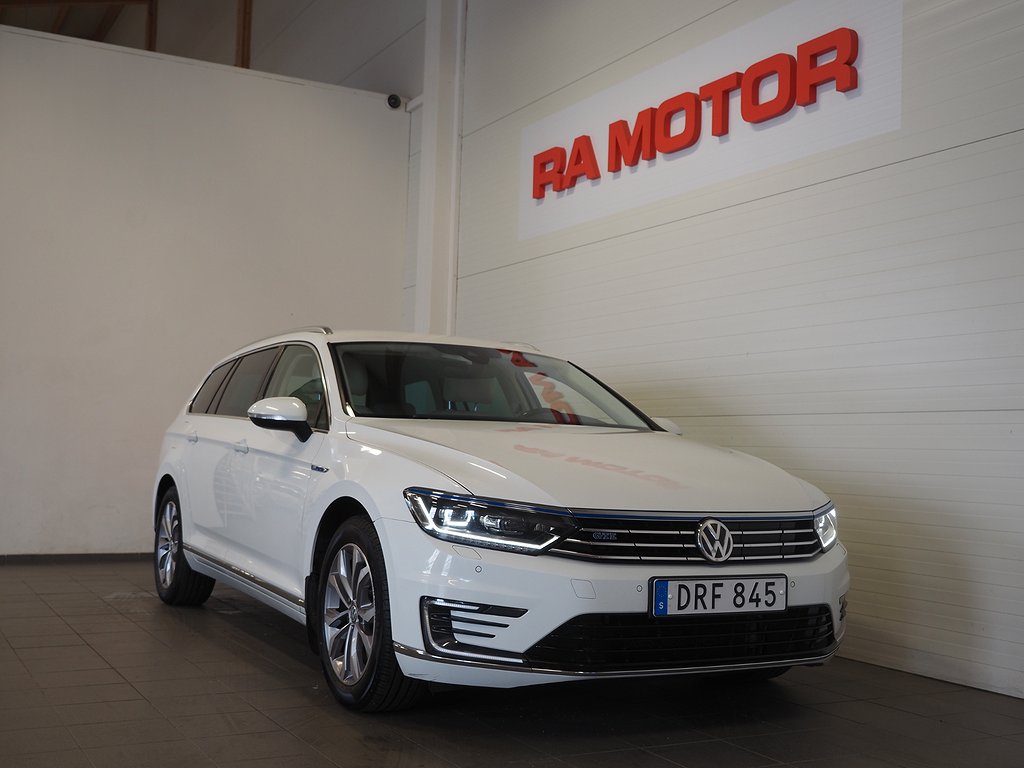 Volkswagen Passat GTE 1.4 TSI 204hk Värmare Cockpit Drag Nav 2018
