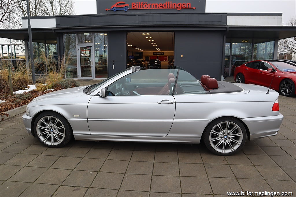 BMW 330 Ci Convertible manuell 231hk 3.0 Läder Elcabriolet