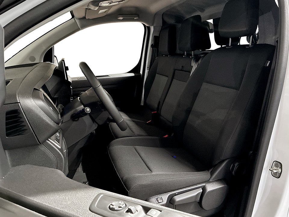 Bild på Peugeot Expert 150hk Aut L2 - EDITION! SERVICE & V-HJUL INGÅR!
