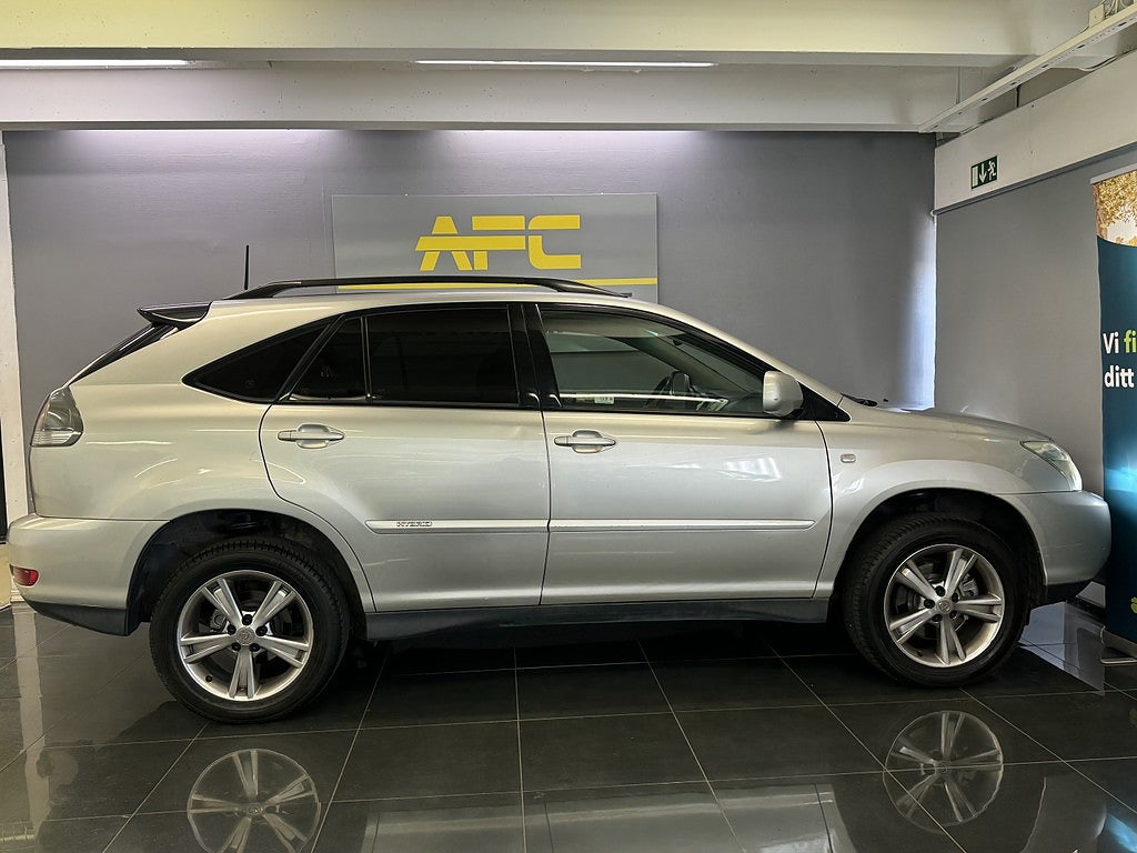 Lexus RX 400h AWD 3.3 V6 AWD CVT | S+V | Drag | Nybesiktad