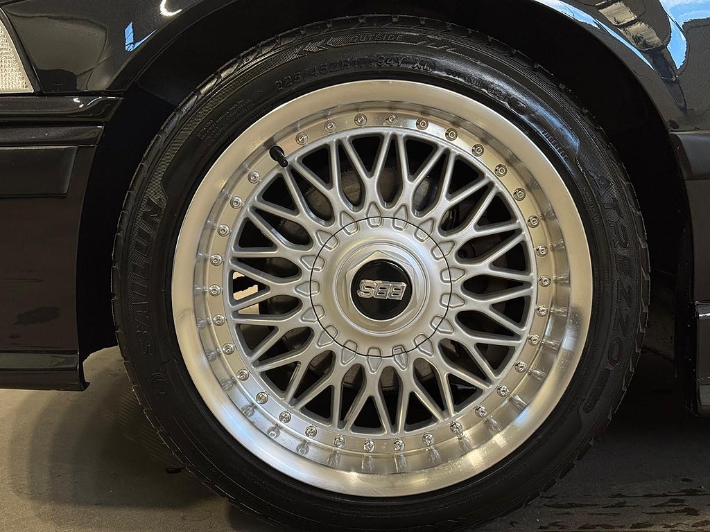 BMW 328 i Convertible Aut M Sport HiFi Elstol Farthållare