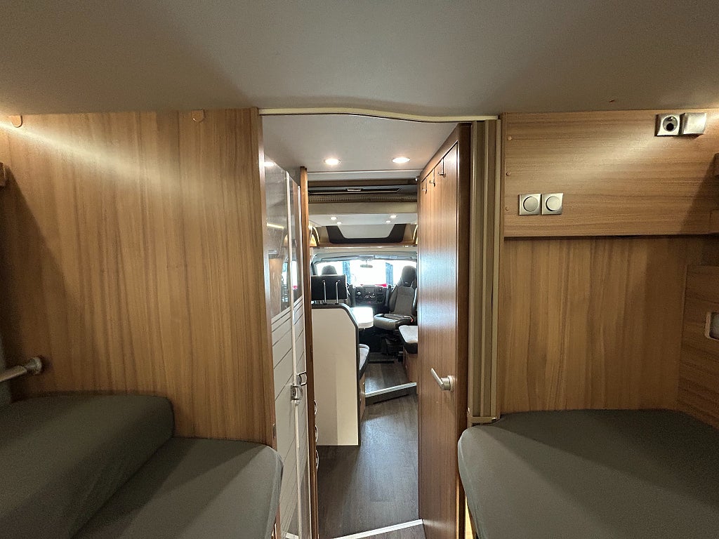 Adria Matrix Nordkapp 670 SL / Alde / Taksäng / Litium / B-kort / Solc - Adria