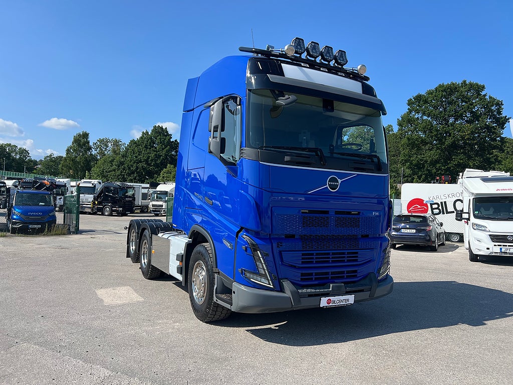Volvo FH13 540 6x4 Dragbil Lyftbar Tandem Axel, Hydraulik, Fullutrust.