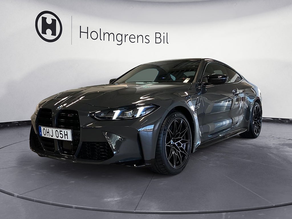 BMW M4 Competition xDrive Coupé Innovation H K DA Pro