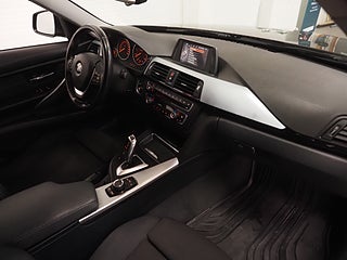 Kombi BMW 318 11 av 23