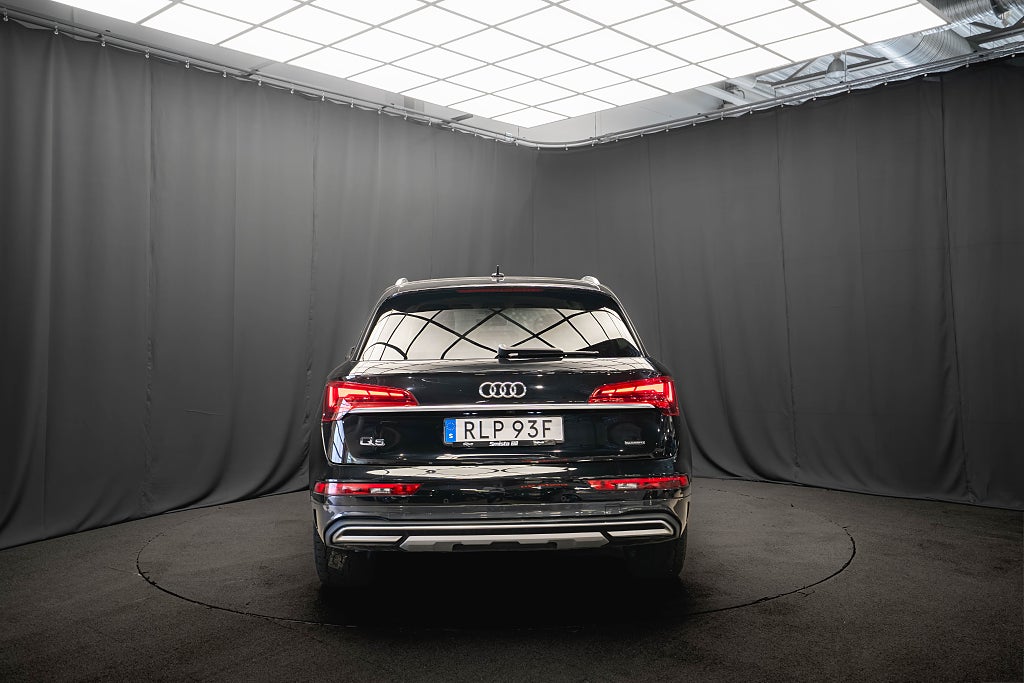 Audi Q5 40 TDI Q D-VÄRMARE DRAG 360° MATRIX MOMS COCKPIT