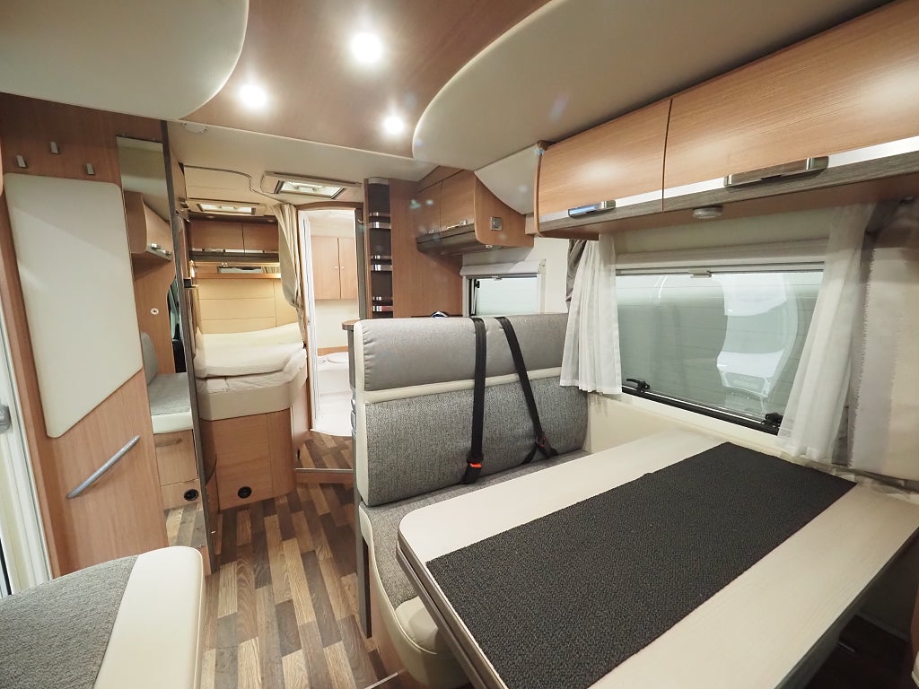 Knaus Sky Wave 650 MF | Taksäng | Markis | B-kamera | 3850kg