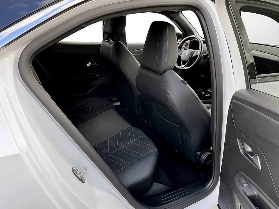 Bild på Opel Mokka Ultimate 1.2 PT 130hk Aut - B-KAMERA, CARPLAY