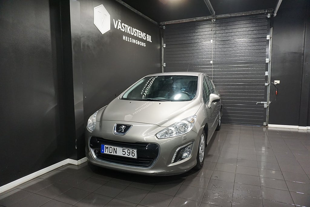 Peugeot 308 5-dörrar 1.6 e-HDi FAP EGS, M-Värm, Låg Mil 111hk