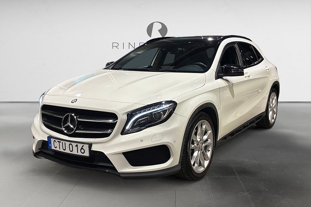 Mercedes-Benz GLA 220 CDI 170 HK AUT 4M AMG M&K PANO PDC 11400MIL 19"