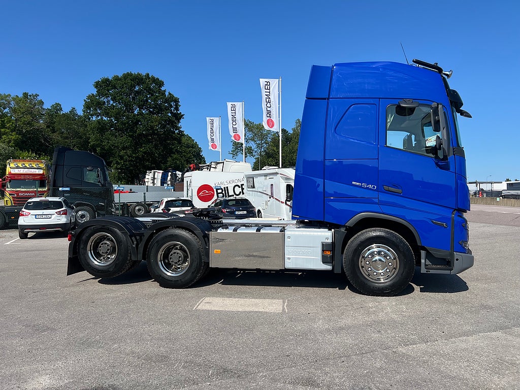 Volvo FH13 540 6x4 Dragbil Lyftbar Tandem Axel, Hydraulik, Fullutrust.