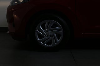 Halvkombi Hyundai i10 29 av 30
