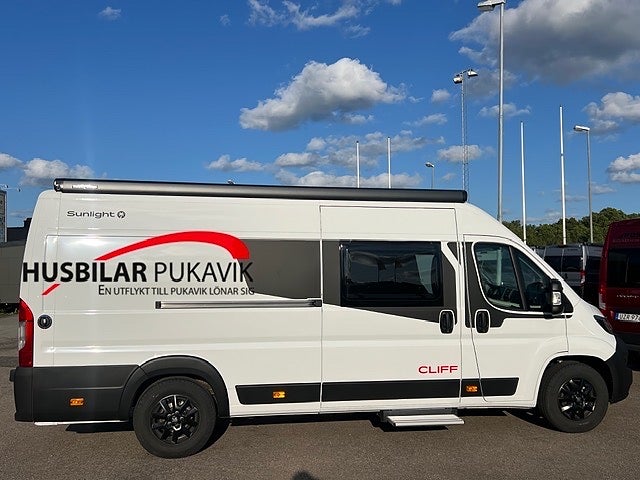 Sunlight Cliff 640 Adventure Solcell Backkamera 