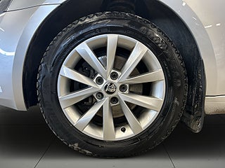 Skoda Octavia Kombi 1.0 TSI Ambition Drag/B-Värm/S&V-Däck/Låg Skatt – bild 14