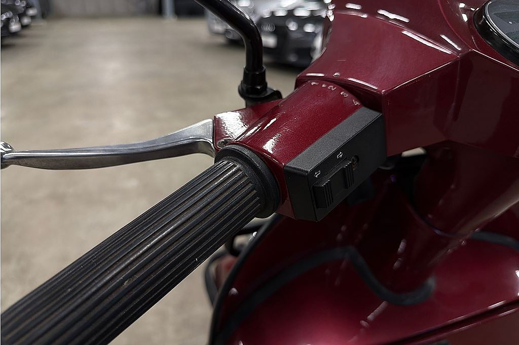 Piaggio Vespa PX 0.2 CVT, 12hk, 1993 UNIK