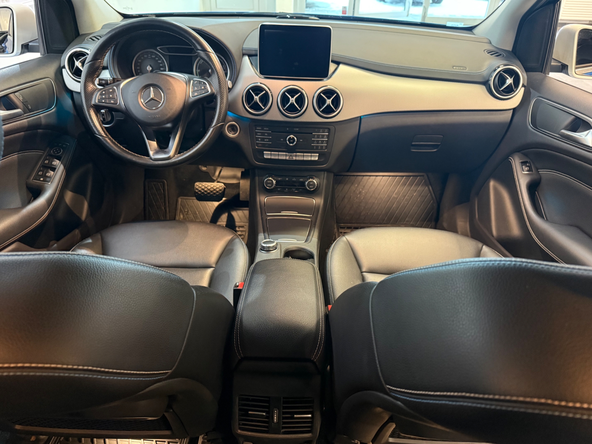Mercedes-Benz B-Electric 2015, bild 3/27
