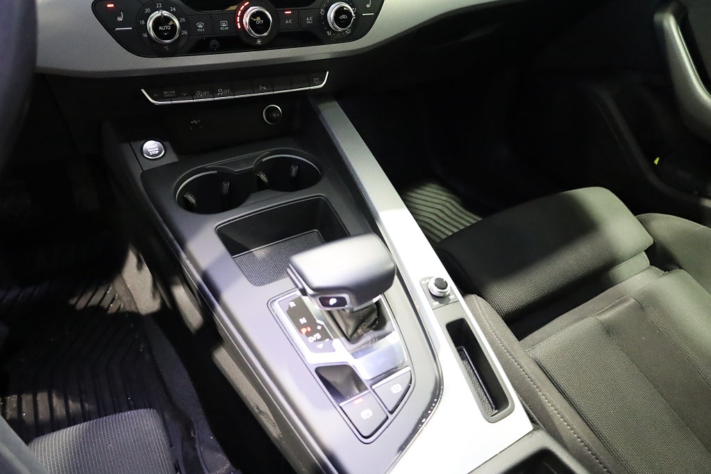 Audi A4 Avant 40 TDI Quattro AUT Drag Navi Värmare Leasbar 2022