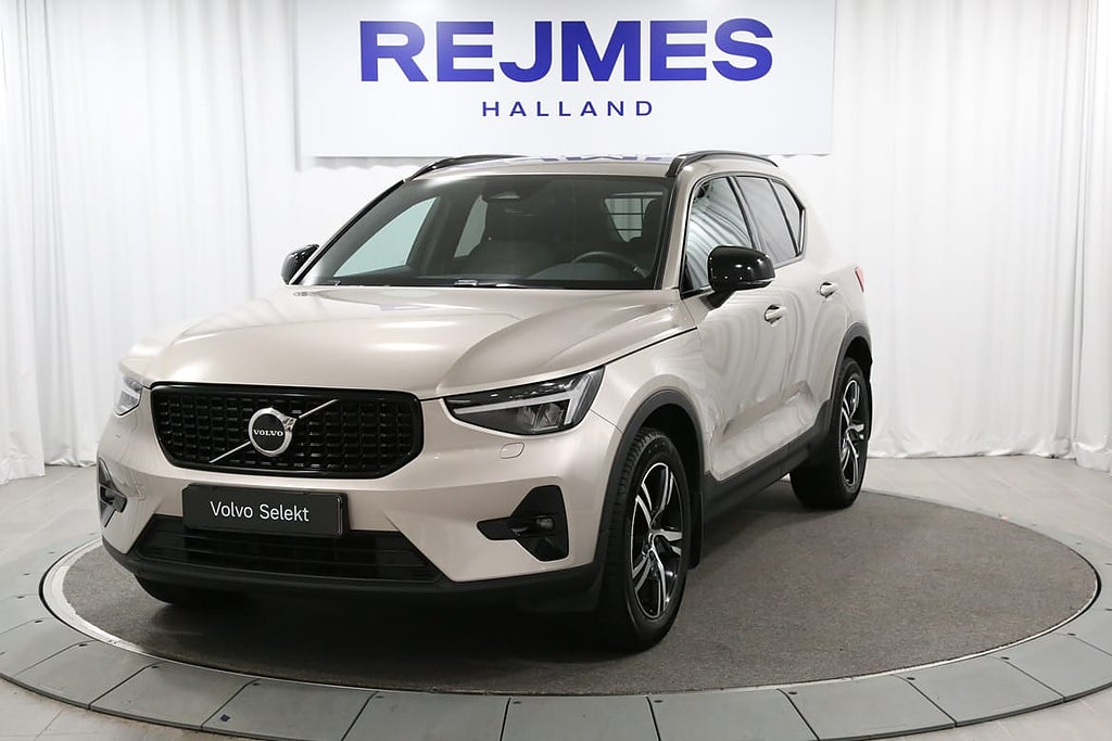 Volvo XC40 B4 FWD Bensin Plus Dark