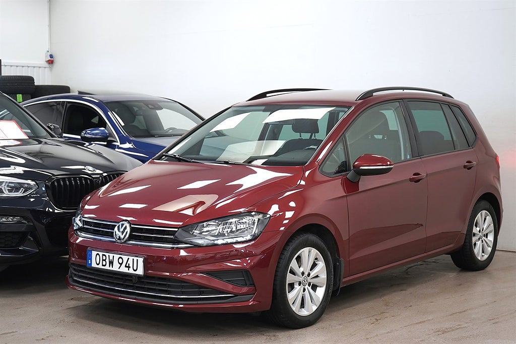 Volkswagen Golf SPORTSVAN TDI 115 1-ÄGARE DRAG B-KAMERA CARPLAY
